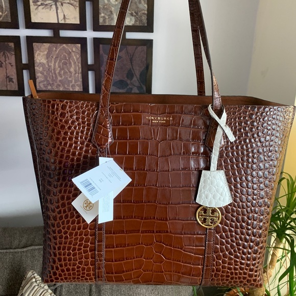 SOLD⛔️Authentic TORY BURCH Embossed leather triple compartment tote - Picture 6 of 15